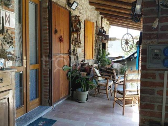 Villa Indipendente in vendita a Nibbiano, Reggio Emilia