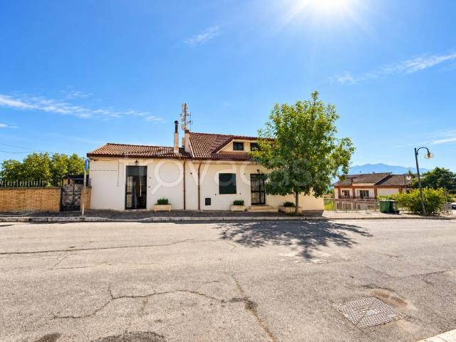 Villa Indipendente in vendita a Vasca, Pietranico