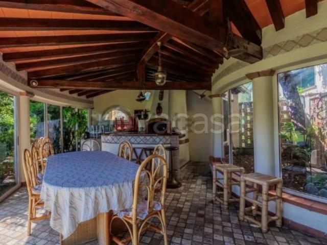 Villa Indipendente in vendita a Tonfano, Toscana