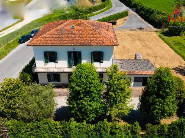 Villa Indipendente in vendita a Via Nova, Pieve A Nievole