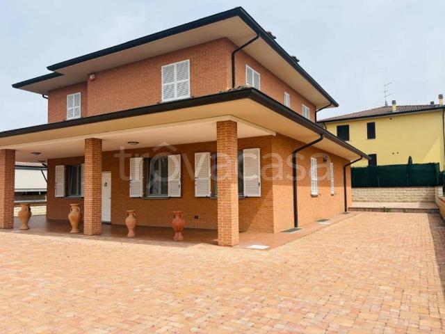 Villa Indipendente in vendita a Podenzano, Reggio Emilia