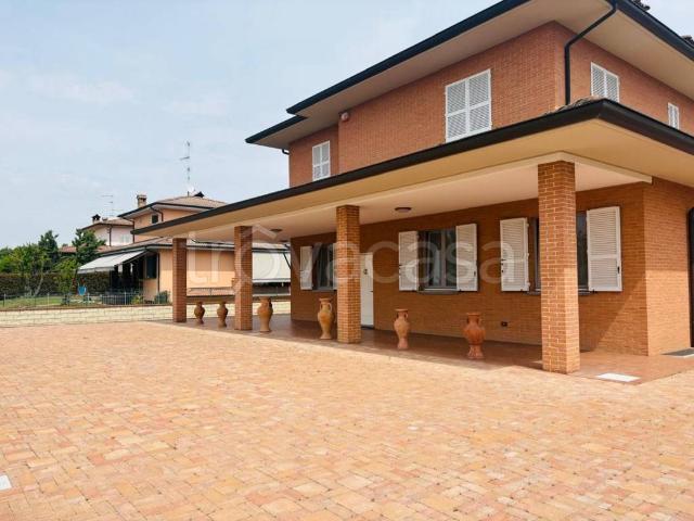 Villa Indipendente in vendita a Podenzano, Reggio Emilia