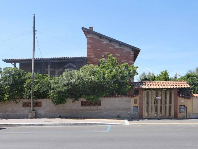 Villa Indipendente in vendita a Laurentum, Roma Capitale