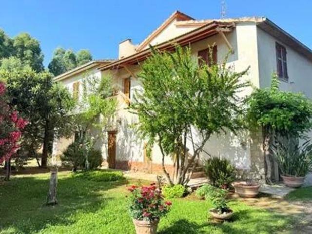 Villa Indipendente in vendita a Scansano, Grosseto