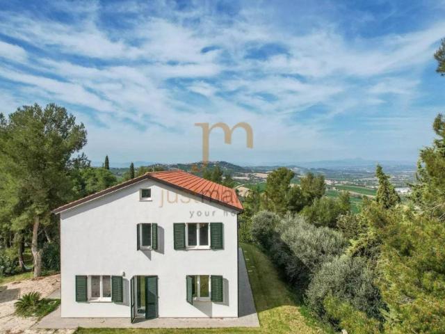 Villa Indipendente in vendita a Marche, Macerata