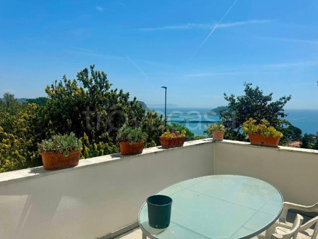 Villa Indipendente in vendita a Pisciarelli, Pozzuoli