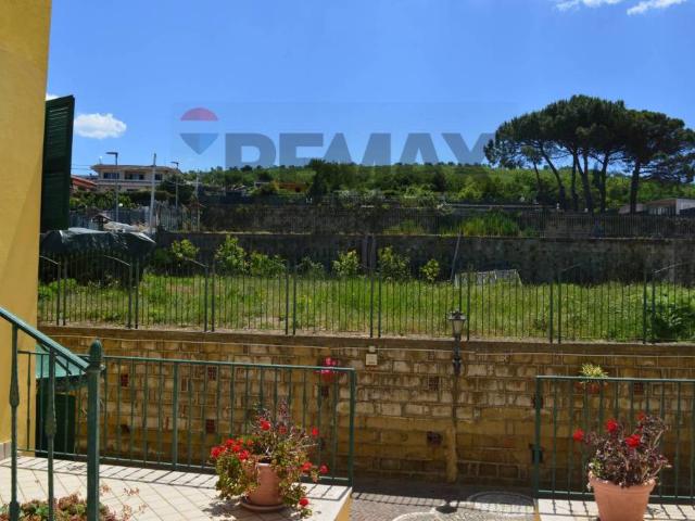 Villa Indipendente in vendita a Castagnaro, Pozzuoli