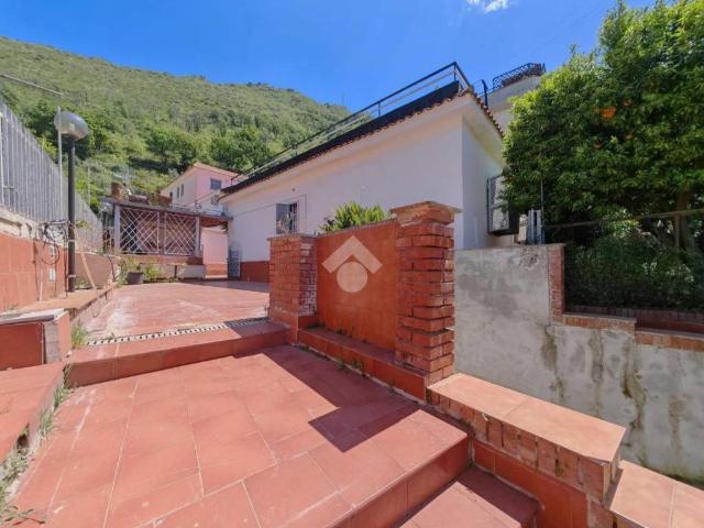 Villa Indipendente in vendita a Toiano, Pozzuoli