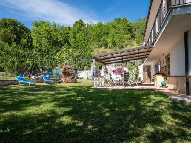 Villa Indipendente in vendita a Prasco, Alessandria