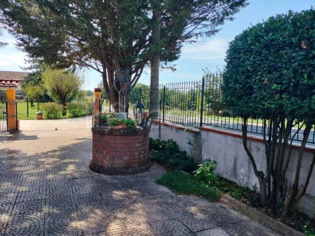 Villa Indipendente in vendita a Piemonte, Alessandria