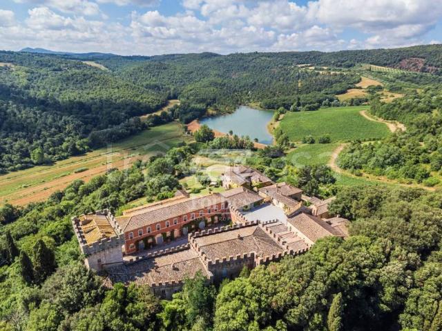 Villa Indipendente in vendita a Rapolano Terme, Toscana