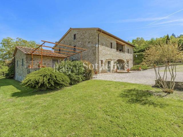 Villa Indipendente in vendita a Unione di Comuni Valdarno e Valdisieve, Londa
