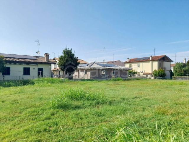 Villa Indipendente in vendita a Ravenna, Reggio Emilia