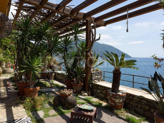 Villa Indipendente in vendita a Polanesi, Recco