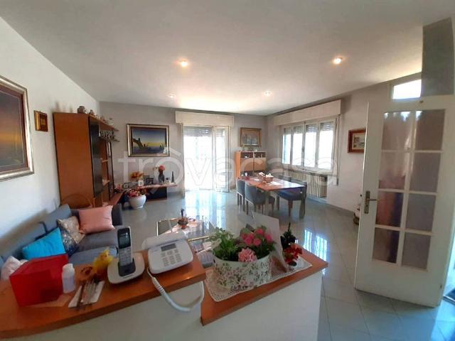 Villa Indipendente in vendita a Rimini, Reggio Emilia