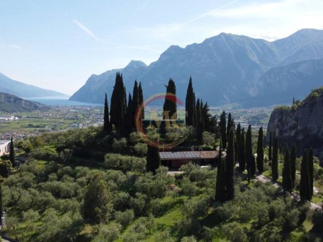 Villa Indipendente in vendita a Comunità Alto Garda e Ledro, Riva