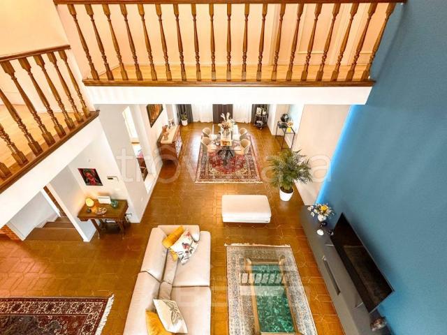 Villa Indipendente in vendita a Piemonte, Vercelli