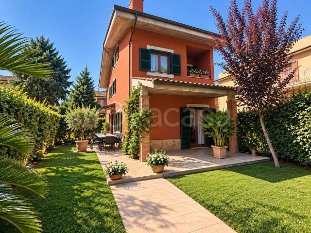 Villa Indipendente in vendita a Morena, Roma
