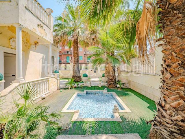 Villa Indipendente in vendita a Lido di Ostia, Roma Capitale