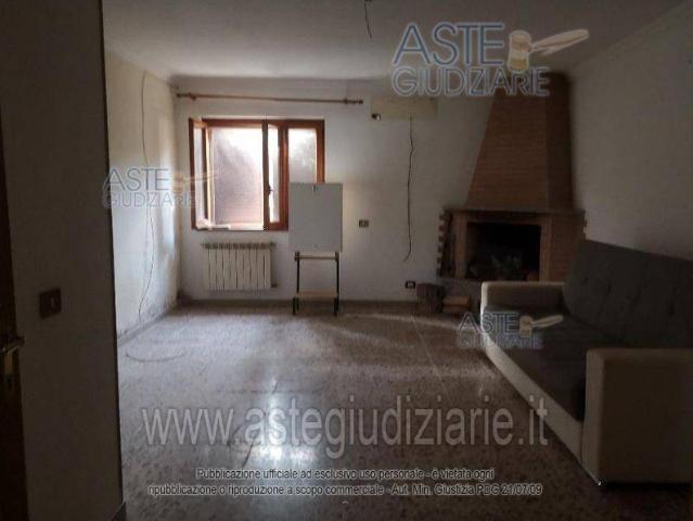 Villa Indipendente in vendita a Stagni di Ostia, Roma Capitale