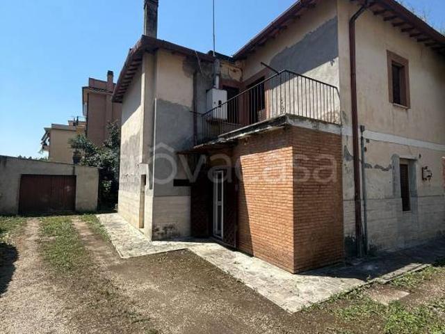 Villa Indipendente in vendita a Saxa Rubra, Roma Capitale