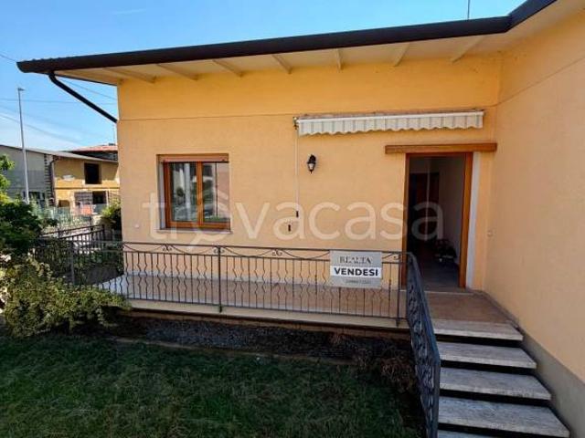 Villa Indipendente in vendita a Rosà, Veneto