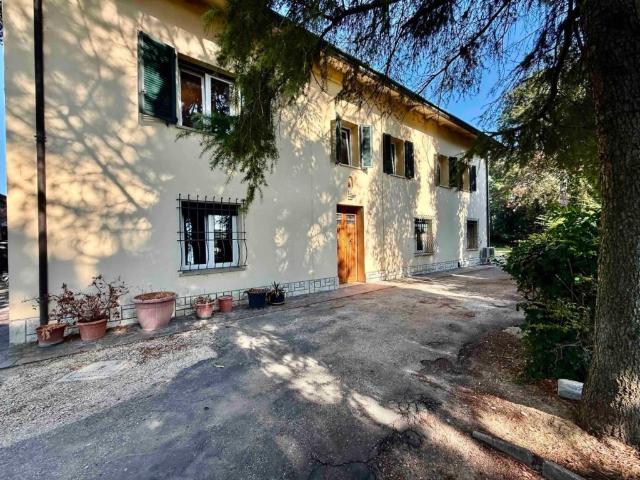 Villa Indipendente in vendita a Quartiere Granarolo, Russi