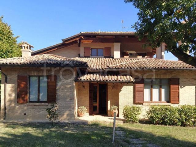 Villa Indipendente in vendita a Sala Baganza, Reggio Emilia