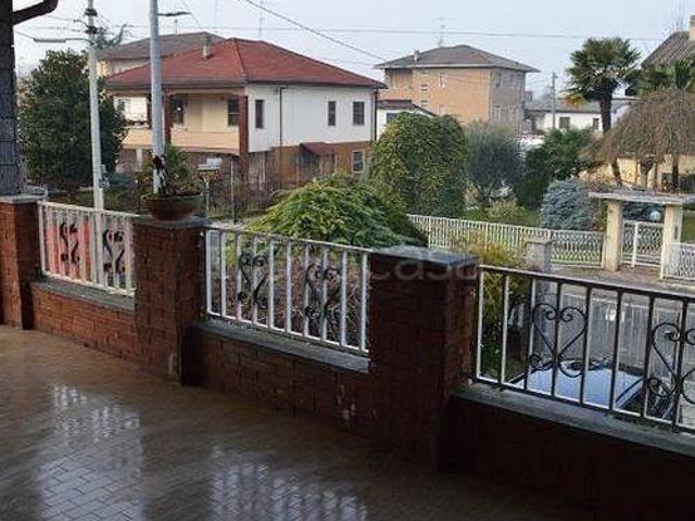 Villa Indipendente in vendita a Piemonte, Alessandria