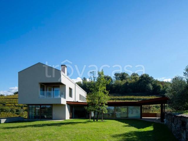 Villa Indipendente in vendita a San Floriano Del Collio, Friuli-Venezia Giulia
