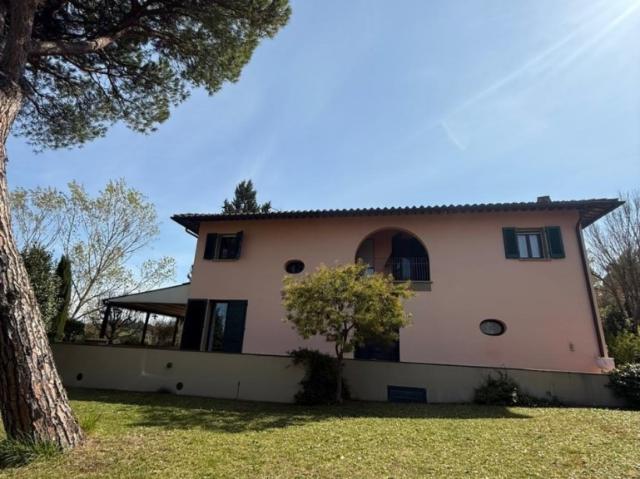 Villa Indipendente in vendita a San Miniato, Toscana