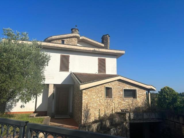 Villa Indipendente in vendita a San Miniato, Toscana