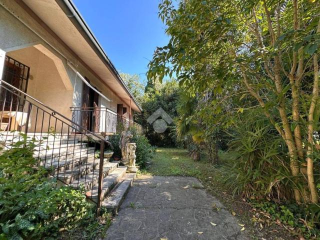 Villa Indipendente in vendita a Onè di Fonte, Veneto