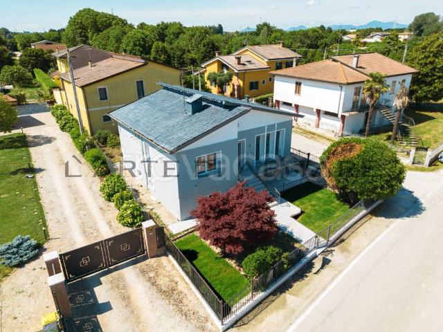 Villa Indipendente in vendita a Saonara, Veneto