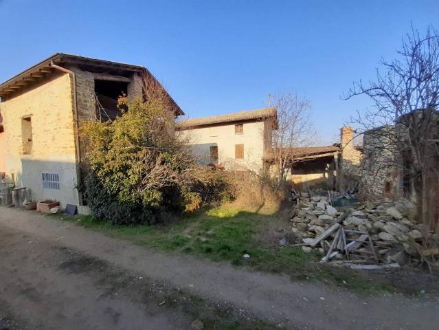 Villa Indipendente in vendita a Ponte Dell'olio, Reggio Emilia
