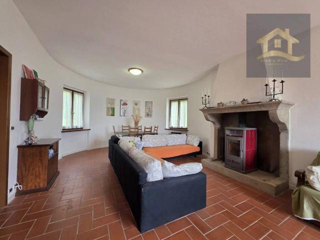 Villa Indipendente in vendita a Neviano Degli Arduini, Reggio Emilia