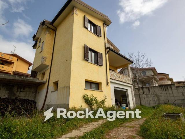 Villa Indipendente in vendita a Calabria, Catanzaro