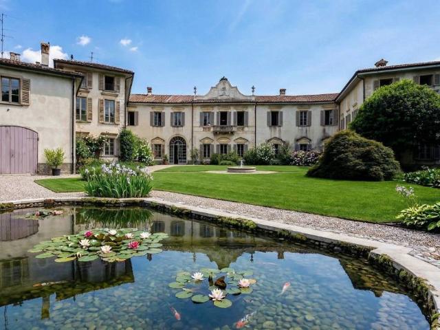 Villa Indipendente in vendita a Paladina, Lombardia