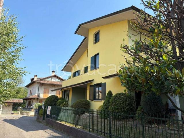 Villa Indipendente in vendita a Sorisole, Lombardia