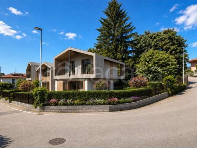 Villa Indipendente in vendita a Azzonica, Sorisole
