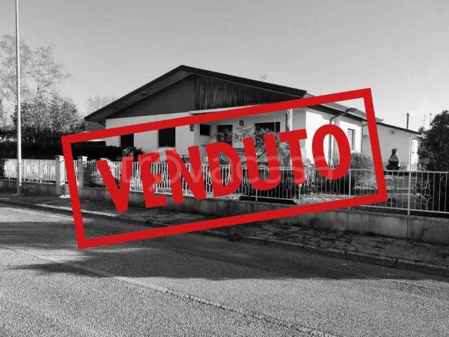Villa Indipendente in vendita a Spilimbergo, Friuli-Venezia Giulia
