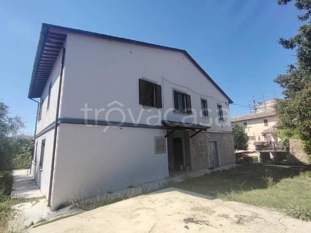 Villa Indipendente in vendita a Spoleto, Umbria