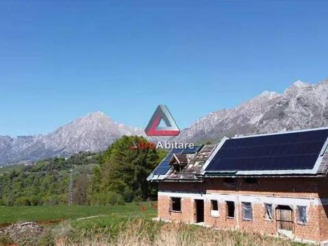 Villa Indipendente in vendita a Tambre D'alpago, Veneto