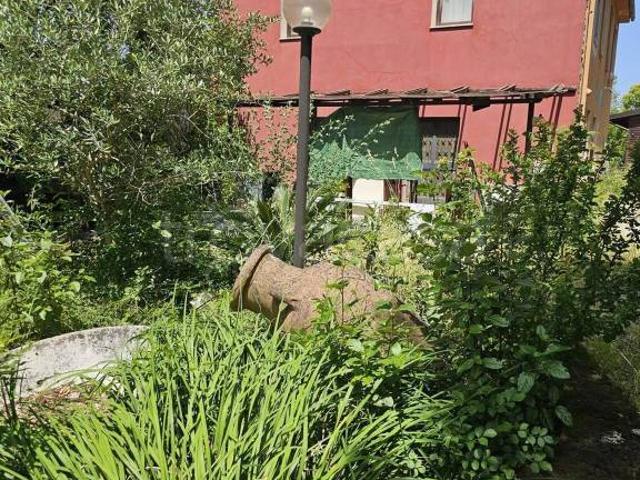 Villa Indipendente in vendita a Terni, Umbria