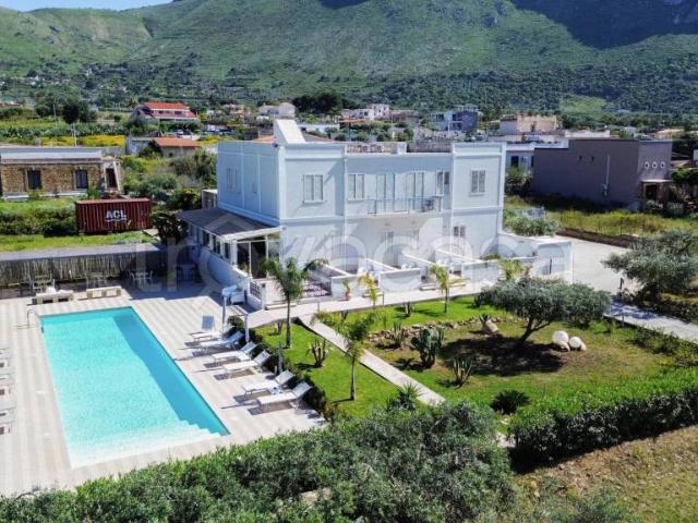 Villa Indipendente in vendita a Terrasini, Sicilia