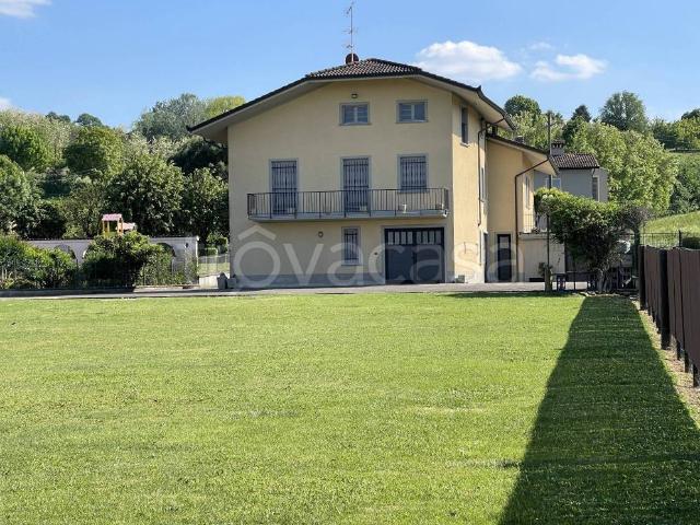 Villa Indipendente in vendita a Torricella Verzate, Lombardia