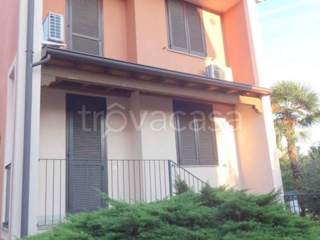 Villa Indipendente in vendita a Tribiano, Lombardia