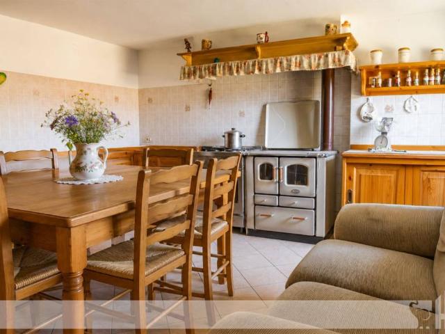 Villa Indipendente in vendita a Sedico, Veneto