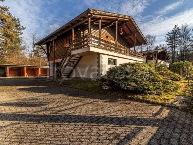 Villa Indipendente in vendita a Piemonte, Biella