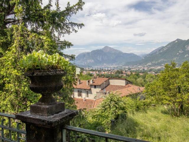 Villa Indipendente in vendita a Valgreghentino, Lombardia